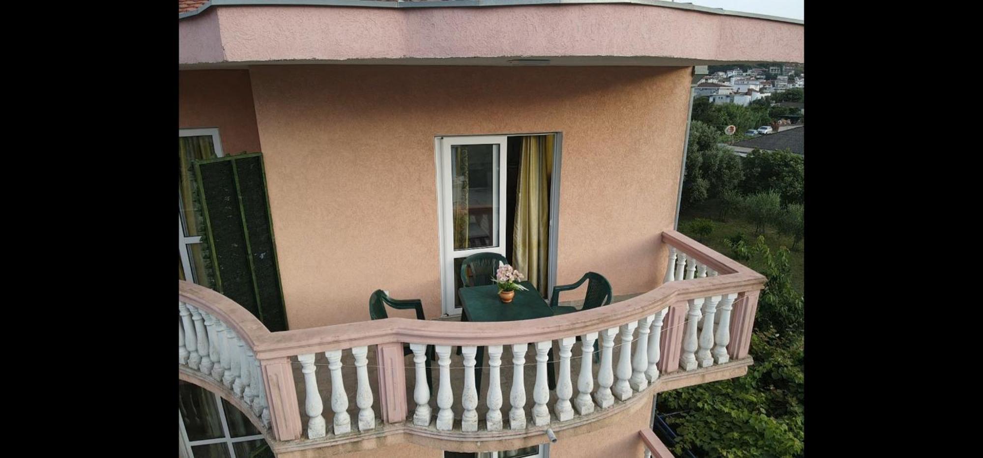 Kurt Apartaments อุลซิน ภายนอก รูปภาพ
